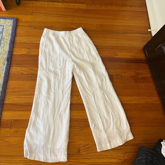 Abercrombie Crinkle Textured Pull On Pants White size medium - Picture 2 of 5